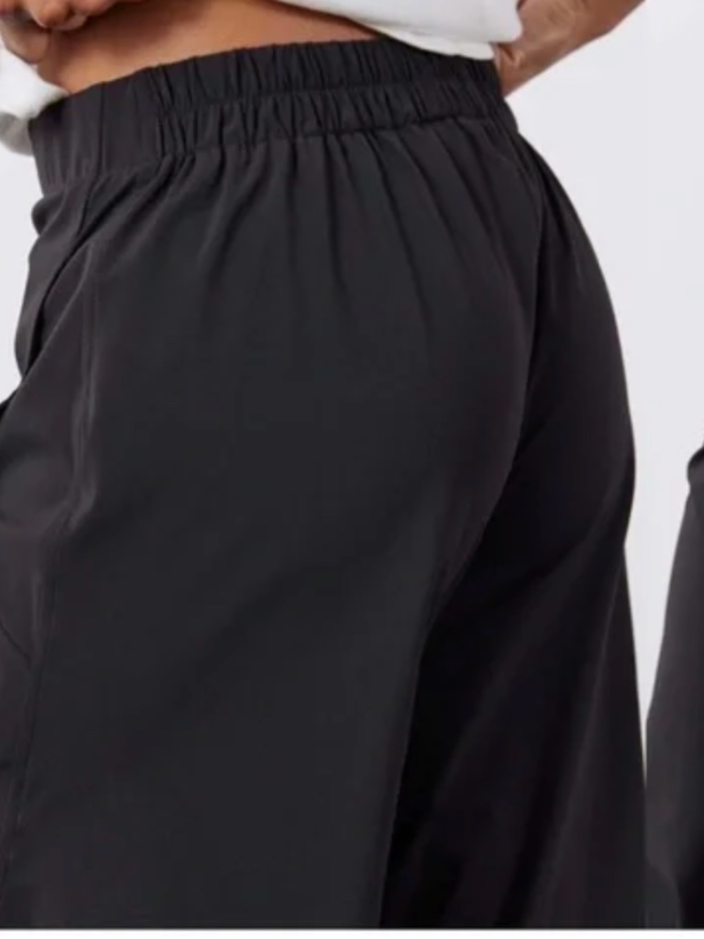 RUTI THE PETITE ON THE LOOSE WORK PANTS- Black 12 Petite - Picture 2 of 4